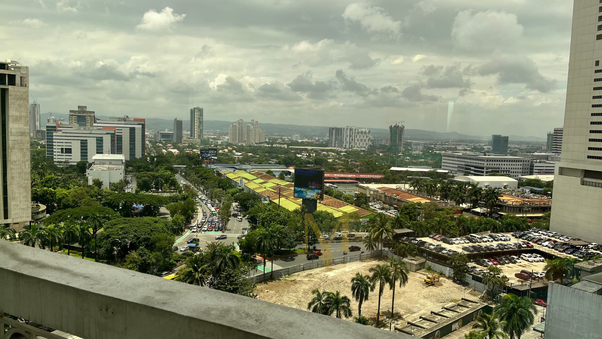 5-Bedroom Corner Unit at AIC Gold Tower, Ortigas Center - Image 6