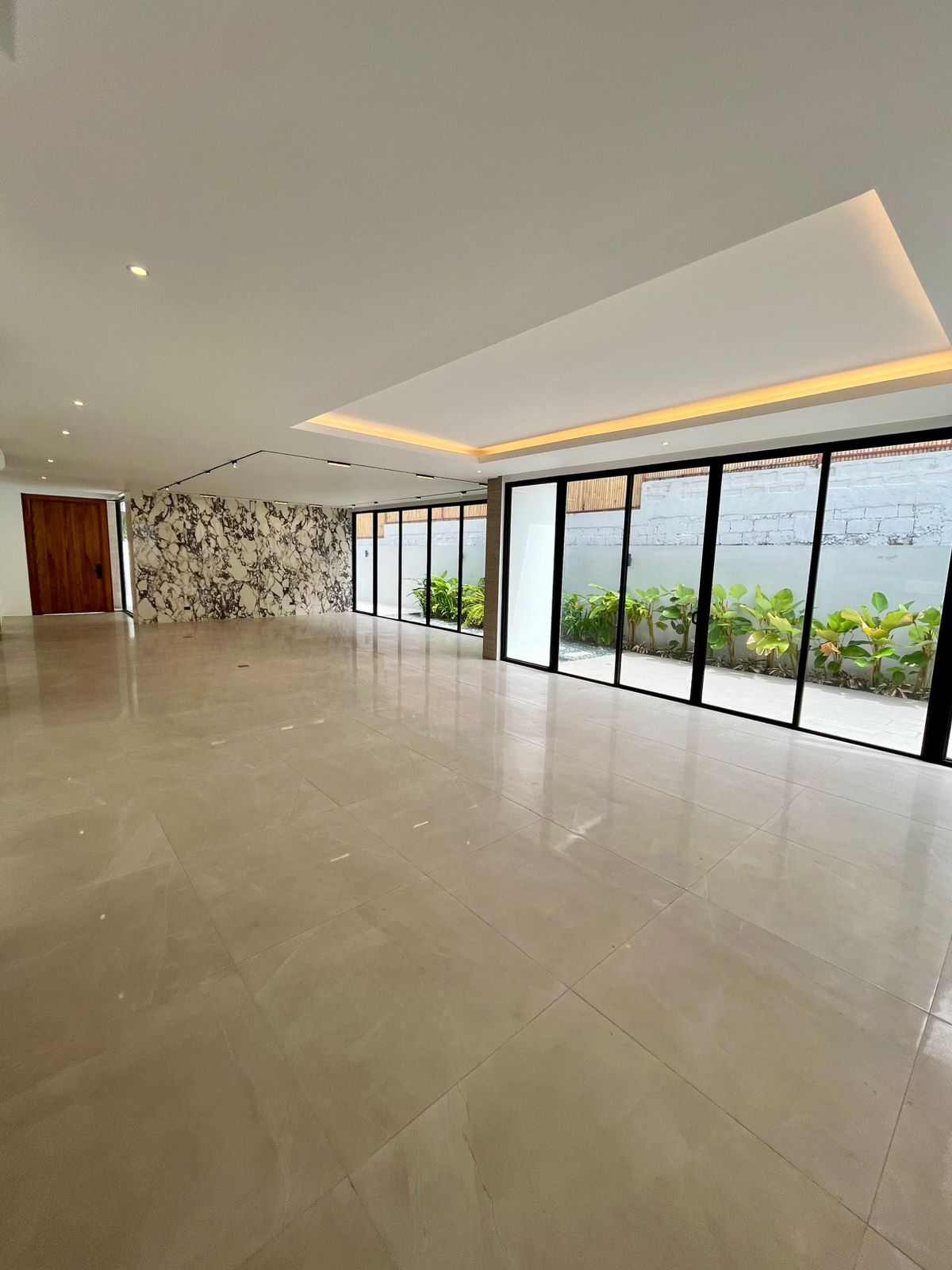 Brand New 8-Bedroom Ayala Alabang House - Image 4