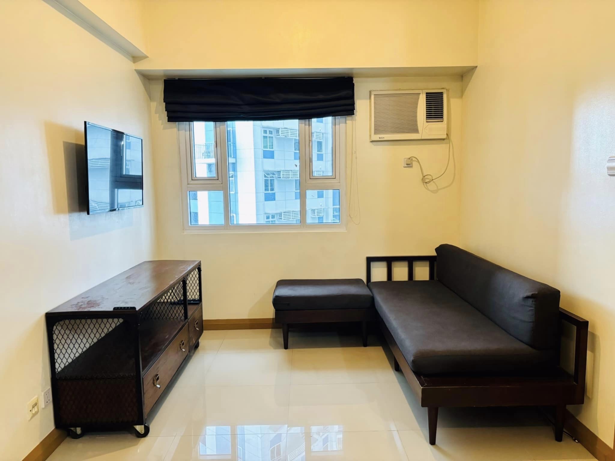 1-Bedroom Furnished Unit in Trion Towers, BGC